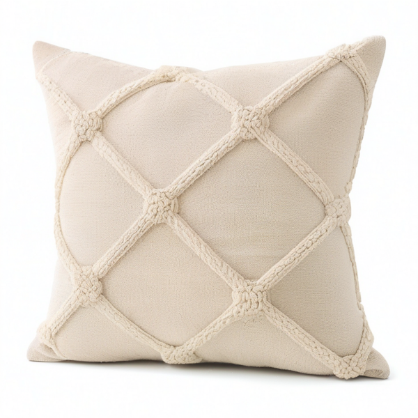 Cojín decorativo cuadrado 45 cm de algodón beige con relieve geométrico